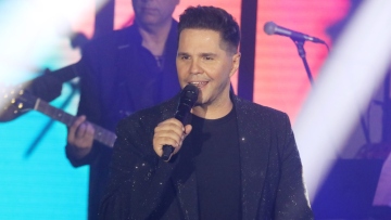 Ο Γιώργος Τσαλίκης διέκοψε συναυλία γιατί νόμιζε ότι τον σημαδεύουν με όπλο: Λέω έτσι θα πεθάνω