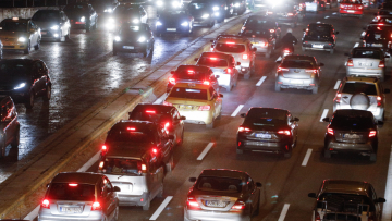 Κίνηση τώρα στους δρόμους: Στο κόκκινο Κηφισός, Κηφισίας και βασικοί άξονες της Αθήνας