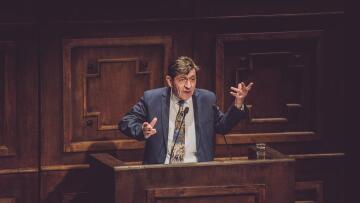 Γεράσιμος Σκιαδαρέσης: Θα καταγγείλει τα θανάσιμα αμαρτήματα των πολιτικών από το βήμα του Ευρωπαϊκού Κοινοβουλίου