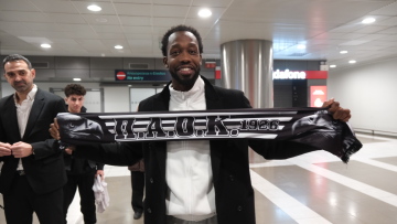 ΠΑΟΚ: Στη Θεσσαλονίκη ο Μπέβερλι για να υπογράψει στον Δικέφαλο, δείτε φωτογραφίες από την υποδοχή του 