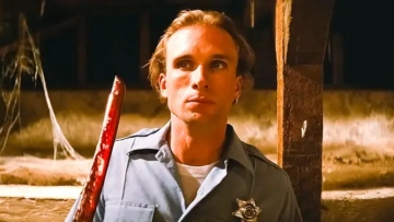 Πίτερ Γκριν: Καλυμμένη με αίματα και με ένα μυστηριώδες σημείωμα δίπλα της εντοπίστηκε η σορός του