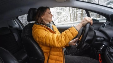 Μην οδηγείς με μπουφάν...