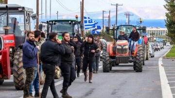 ΣΕΒ, ΕΣΕΕ, ΣΕΤΕ και ΣΒΕ για τις αγροτικές κινητοποιήσεις: Κρίσιμη η περίοδος για την οικονομία, να υπάρξει διάλογος