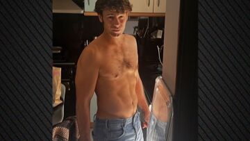 Αποστόλης Τότσικας: Οι σέξι φωτογραφίες του που τράβηξε η Ρούλα Ρέβη