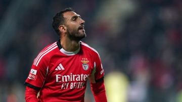 Βαγγέλης Παυλίδης: Έκανε χατ τρικ με την Μπενφίκα και ο Μουρίνιο τον αποθέωσε