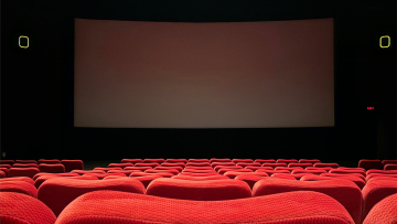 Η εξάπλωση του Netflix αδειάζει τα σινεμά και στην Ελλάδα