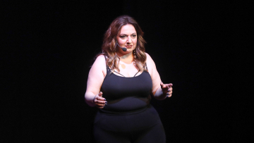 Σοφία Μουτίδου μετά τον τσακωμό με τον Αχιλλέα Μπέο: Μου στέλνει ο κόσμος ότι με διασύρουν στα κανάλια