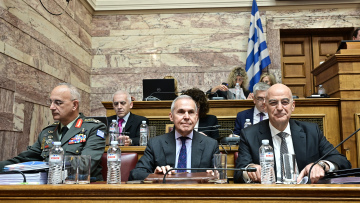 Βουλή: Αντιπαράθεση κυβέρνησης και αντιπολίτευσης για το νέο νομικό πλαίσιο σταδιοδρομίας των υπαξιωματικών