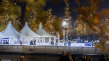 Πίσω από τα Φώτα: Εκεί όπου η ενέργεια γίνεται γιορτή