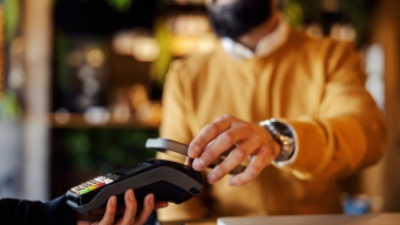 Η Ελλάδα ξεχωρίζει στις ασφαλείς συναλλαγές-πληρωμές στην ΕΕ
