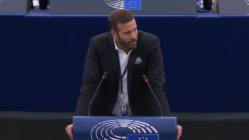 Με ανάρτηση... παρουσιάστηκε ο Παππάς και συνεχίζει να προκαλεί: Αντέδρασα λάθος, δεν θα αναλύσω σε ποια κατάσταση ήταν ο δημοσιογράφος