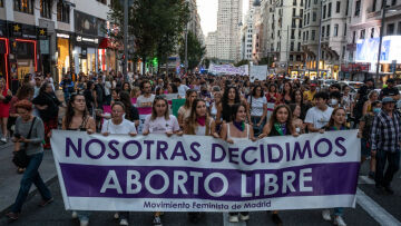 Ευρωκοινοβούλιο: Ενέκρινε σχέδιο για τη βελτίωση της προσβασιμότητας στις αμβλώσεις
