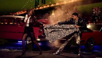 Η Μπέττυ Μαγγίρα εμφανίστηκε στο «GNTM», η φωτογράφιση που έκανε με τους παίκτες