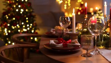 150 tips για σίγουρη γιορτινή επιτυχία: Ο πλήρης οδηγός από τις πρώτες ύλες έως το σερβίρισμα