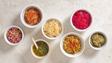 Πίκλα, kimchi, sauerkraut, chimichurri - 7 συνταγές που ενισχύουν τη γεύση στο πιάτο