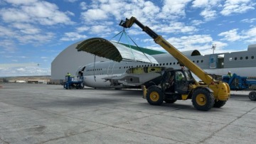 Η Στρασμπούρ ανακαινίζει το 111 ετών γήπεδό της με εξαρτήματα αεροπλάνων!
