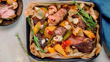 Αρνάκι κλέφτικο στη γάστρα