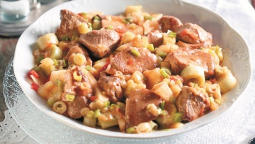 Τα πρασοσέλινα και τα φρικασέ της γιορτής – 23 συνταγές για χριστουγεννιάτικη ζεστασιά