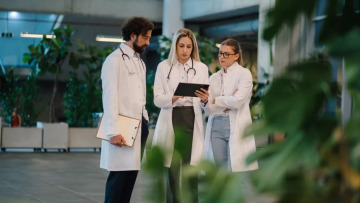 Η δύσκολη μάχη του ΕΟΔΥ με τα ανθεκτικά μικρόβια στα νοσοκομεία