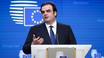 Στην συνεδρίαση των υπουργών Οικονομικών και διοικητών Κεντρικών Τραπεζών της G7 ο Πιερρακάκης