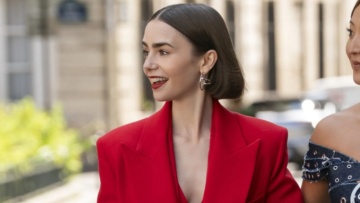 Η Λίλι Κόλινς αποκάλυψε ποια σκηνή της 5ης σεζόν του «Emily in Paris» την έκανε να... γελάσει μέχρι δακρύων