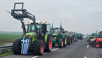 Οι αγρότες έκλεισαν τις σήραγγες στα Τέμπη για τα φορτηγά, δείτε χάρτη με όλα τα μπλόκα στη χώρα 