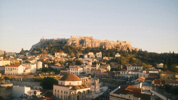 Ιστορικό ρεκόρ ταξιδιωτικών εισπράξεων στην Ελλάδα