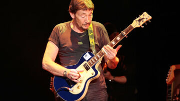 Chris Rea: Ο δημιουργός του θρυλικού «Driving Home for Christmas» πέθανε σε ηλικία 74 ετών
