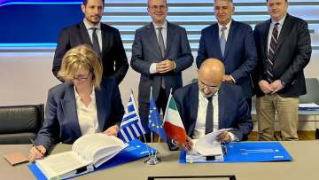 Χατζηδάκης για νέα τρένα: Κάνουμε μια νέα αρχή διορθώνοντας παθογένειες δεκαετιών