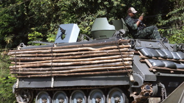 Ταϊλάνδη και Καμπότζη συζητούν ξανά για τις διαφορές τους, ενώ κατηγορούν η μία την άλλη για βομβαρδισμούς