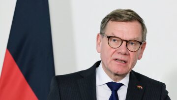 Η εκεχειρία στην Ουκρανία δεν θα θέσει τέλος στη ρωσική απειλή, δηλώνει ο Γερμανός υπουργός Εξωτερικών