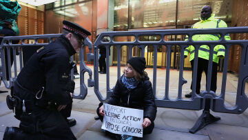 Γκρέτα Τούνμπεργκ: Συνελήφθη σε διαμαρτυρία υπέρ της Παλαιστίνης στο Λονδίνο
