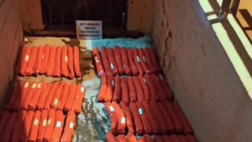 Εντοπίστηκαν 275 κιλά εκρηκτικής ύλης σε φορτηγάκι στην Κάλυμνο, τρεις συλλήψεις