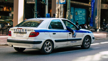 Συναγερμός στην Κυψέλη για ύποπτο αντικείμενο - Διακόπηκε η κυκλοφορία σε τμήμα της Πατησίων και της Δροσοπούλου
