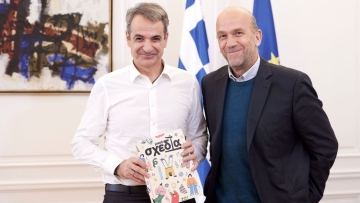 Κυριάκος Μητσοτάκης: Συναντήθηκε με τον ιδρυτή του περιοδικού δρόμου «Σχεδία» Χρήστο Αλεφάντη 