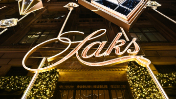 Η Saks στον αστερισμό της πτώχευσης – Σε δεινή θέση παρά την άντληση δισεκατομμυρίων