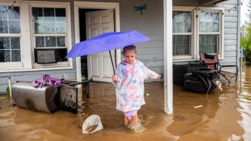 Εντολές εκκένωσης σε περιοχές του Λος Άντζελες υπό τον φόβο πλημμυρών 