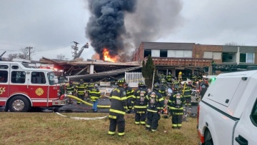 Έκρηξη και φωτιά σε γηροκομείο κοντά στη Φιλαδέλφεια: Τουλάχιστον δύο νεκροί, δείτε βίντεο
