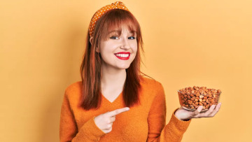 7 ξηροί καρποί με περισσότερο σίδηρο – Συνδυασμοί για μεγαλύτερη απορρόφηση και τι να αποφύγετε