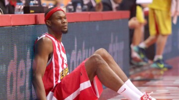 Πέτγουεϊ για Ναν: «Προσπαθεί να στείλει κόσμο στο νοσοκομείο»