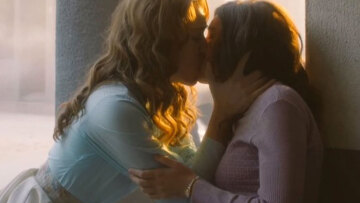 Γιούλικα Σκαφιδά για το λεσβιακό φιλί στον «Άγιο Έρωτα»: Δεν προβλήθηκε όπως γυρίστηκε, η αγάπη δεν είναι ανάρμοστο περιεχόμενο 