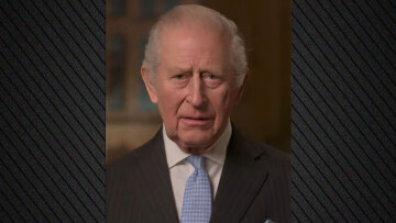 Το μήνυμα ενότητας του βασιλιά Καρόλου για τα Χριστούγεννα: Κάλεσμα για αλληλεγγύη σε έναν διχασμένο κόσμο