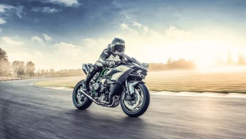 Οι 10+1 πιο δυνατές μοτοσικλέτες που μπορείς να αγοράσεις
