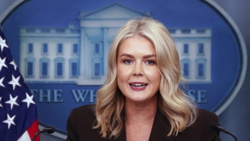 Η εκπρόσωπος του Λευκού Οίκου ανακοίνωσε ότι είναι έγκυος στο δεύτερο παιδί της