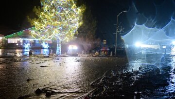 Βίντεο: Σκηνές αποκάλυψης στη Νότια Καλιφόρνια από τις νέες καταιγίδες 
