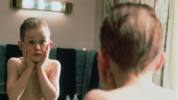 Άγνωστες ιστορίες για το «Μόνος στο Σπίτι»: Τραυματισμοί,  ο Μάικλ Τζάκσον και η στιγμή που πάγωσε το πλατό 