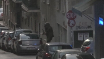 Ελεγχόμενη έκρηξη στην Κυψέλη έπειτα από τον εντοπισμό ύποπτου αντικειμένου, δείτε βίντεο
