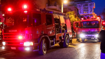 Υπό έλεγχο η φωτιά που ξέσπασε σε πολυκατοικία στην Αλεξάνδρεια Ημαθίας - Ζημιές σε τέσσερα διαμερίσματα