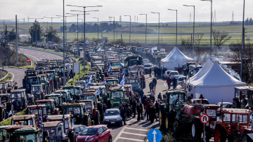 Διχασμός στο ενιαίο μέτωπο των αγροτών: Ποια μπλόκα καλούν σε σύμπλευση για διάλογο με την κυβέρνηση, τι δηλώνουν οι συνδικαλιστές - Βίντεο