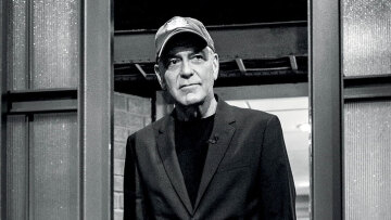 Τζόρτζ Κλούνεϊ: «Αν κάτι σε κρατάει προσγειωμένο, είναι δύο παιδιά που κάνουν εμετό πάνω σου την ίδια στιγμή»